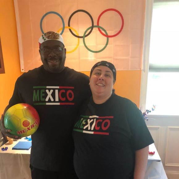 Meet your Posher, Ellis - Picture 1 of 1